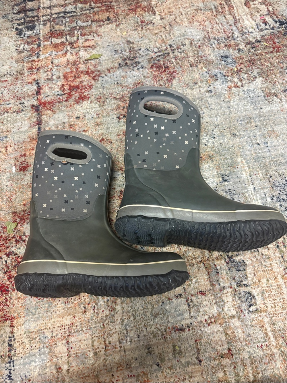 Bogs Kids Olive Gray Pull-On Rain Boots with Star Pattern
